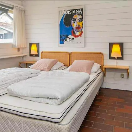 2 Bedroom Awesome In Σπίτι διακοπών