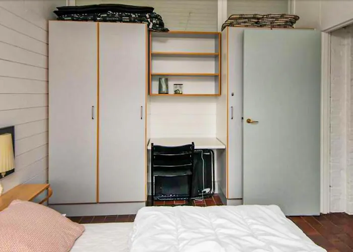Дом отдыха 2 Bedroom Awesome In